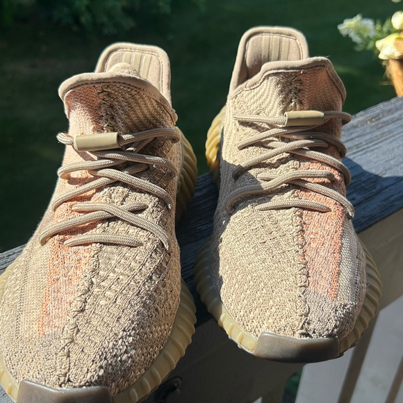 Adidas Yeezy Boost 350 V2 - Clay - Picture 1 of 12